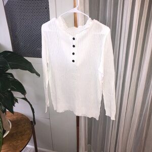 NWOT- White Pull-Over Sweater. Super soft.
